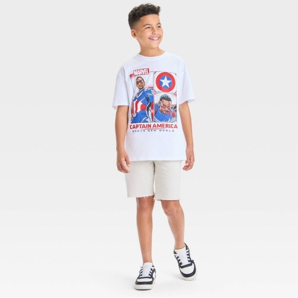 Marvel Red and White Graphic Tee - Picture 2 of 8